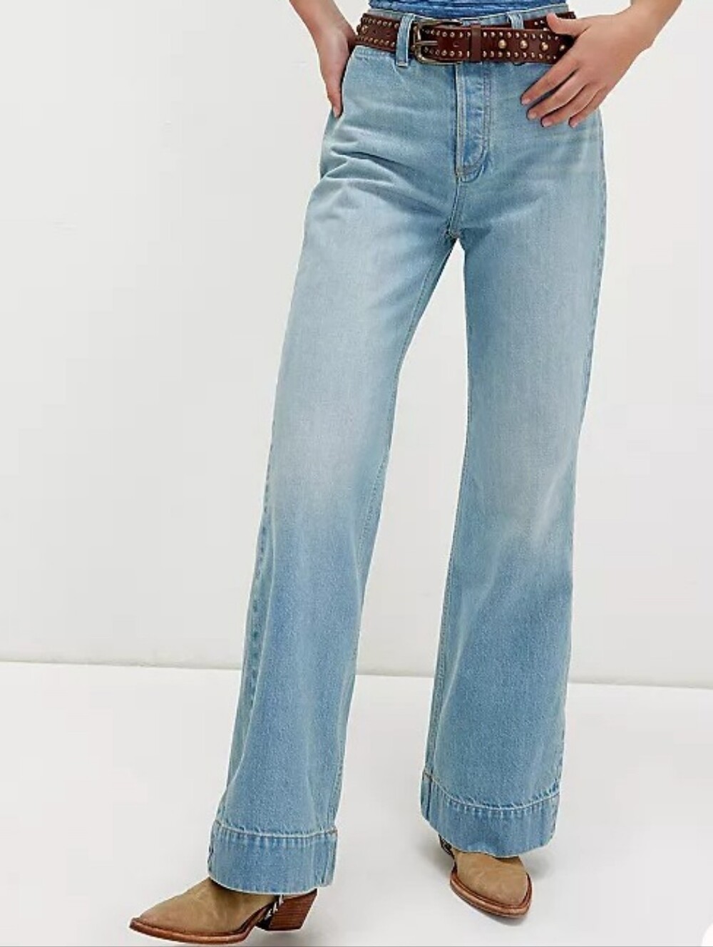NWOT We The Free Cerine Relaxed Bootcut Jean. 26 Short.